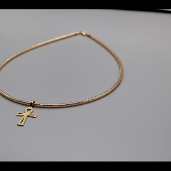 14k Gold Mesh Necklace and Ankh Cross - Picture 4 of 11